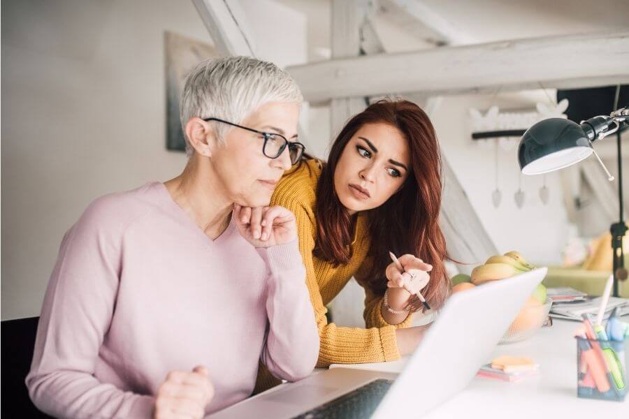 Ezért jobb a porcerősítő, mint a hialuronsav injekció.
